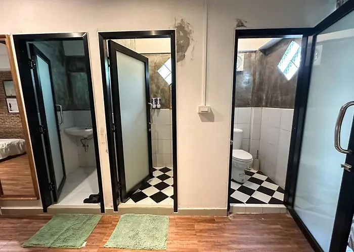 T-house 10 -6br Max15ppl Whole House With Pool * Bangkok