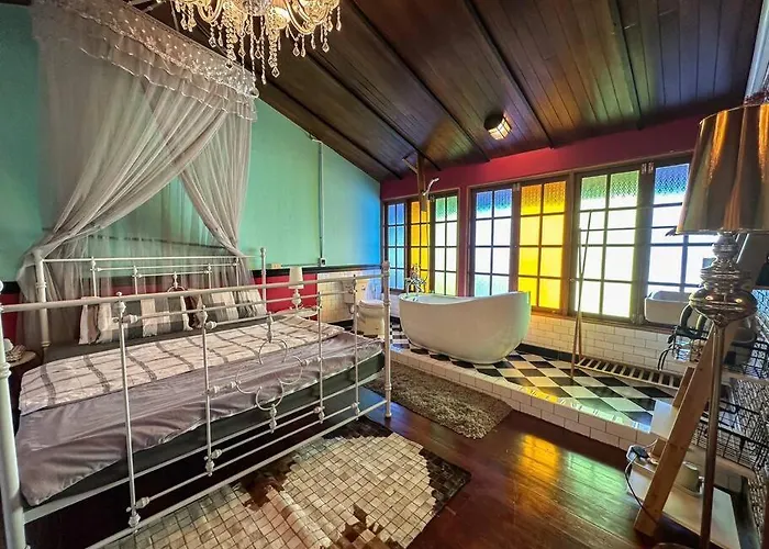 T-house 10 -6br Max15ppl Whole House With Pool Bangkok